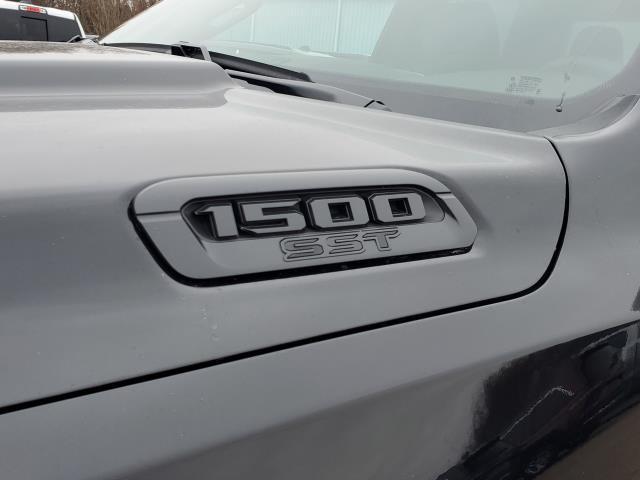 new 2025 Ram 1500 car, priced at $48,777