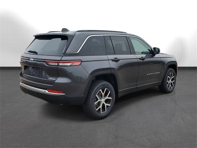 new 2025 Jeep Grand Cherokee car, priced at $44,306