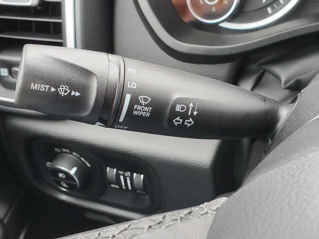 new 2025 Ram 1500 car, priced at $46,593