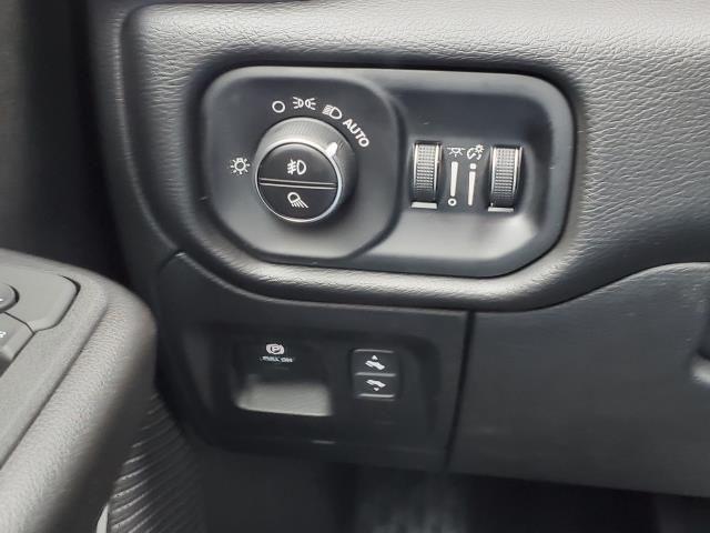 new 2025 Ram 1500 car, priced at $46,593