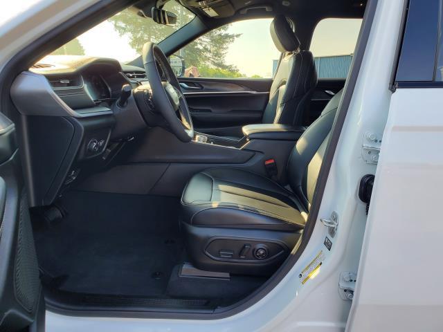 used 2025 Jeep Grand Cherokee L car, priced at $43,499