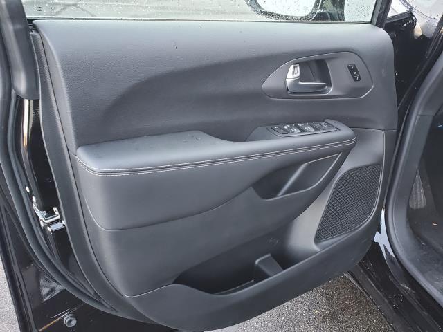 new 2026 Chrysler Pacifica car, priced at $44,000