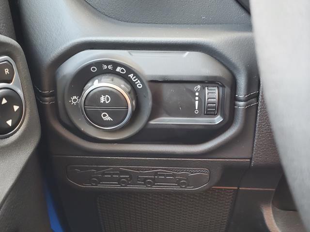 new 2025 Jeep Gladiator car, priced at $46,356