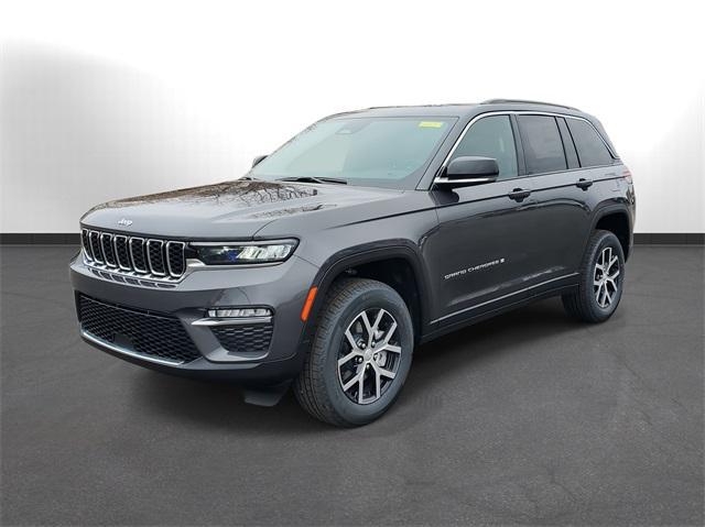 new 2025 Jeep Grand Cherokee car, priced at $44,306