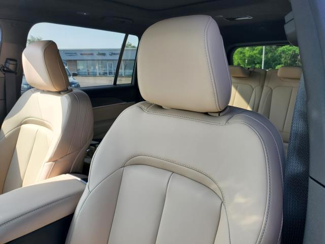 new 2025 Jeep Grand Cherokee L car, priced at $46,943