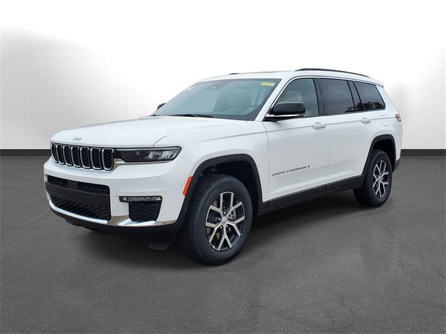 new 2025 Jeep Grand Cherokee L car, priced at $46,716