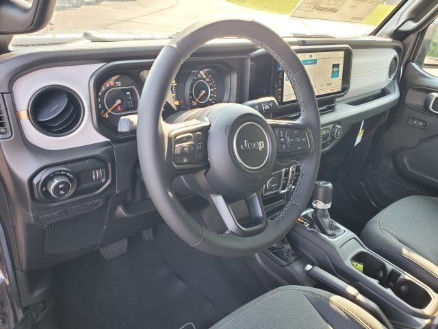 new 2025 Jeep Gladiator car, priced at $45,843