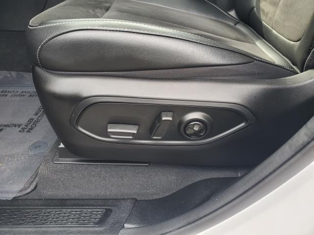 used 2024 Jeep Grand Cherokee car, priced at $36,997