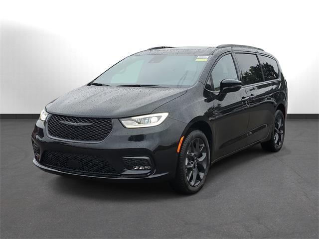 new 2026 Chrysler Pacifica car, priced at $54,147