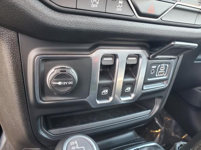 new 2025 Jeep Wrangler car, priced at $31,160