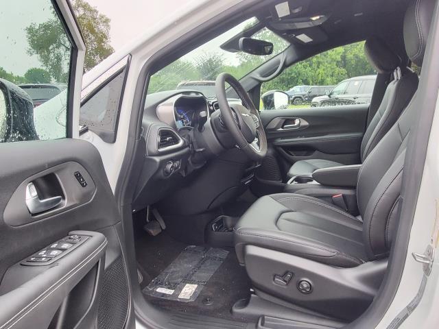 new 2026 Chrysler Pacifica car, priced at $38,716