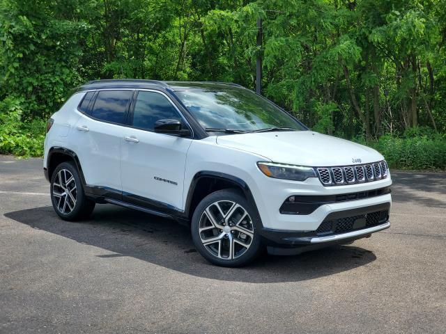 new 2024 Jeep Compass car, priced at $37,040