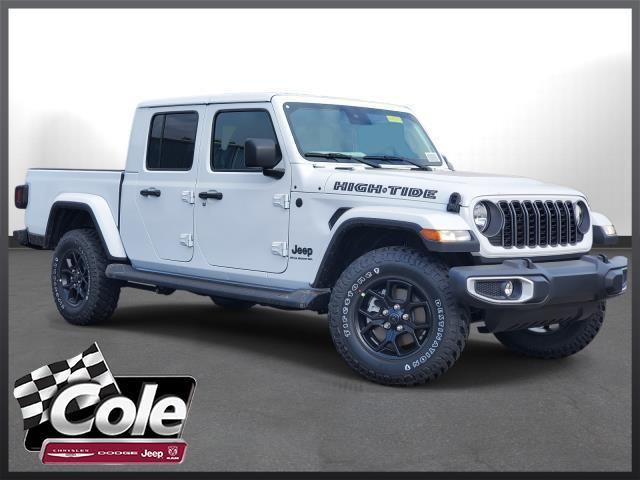new 2025 Jeep Gladiator car, priced at $43,820