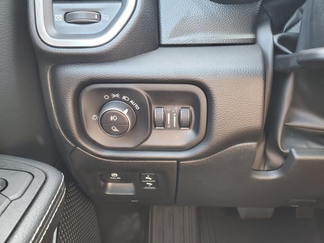 new 2025 Ram 1500 car, priced at $51,999