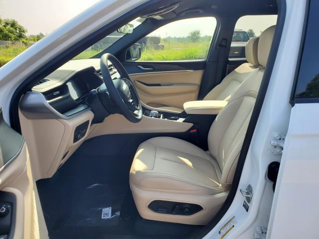 new 2025 Jeep Grand Cherokee L car, priced at $44,708