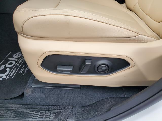 new 2025 Jeep Grand Cherokee car, priced at $45,996