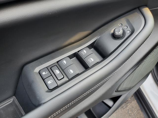used 2024 Jeep Grand Cherokee car, priced at $35,997