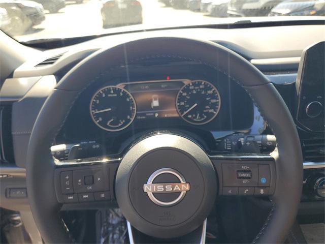 new 2025 Nissan Pathfinder car, priced at $34,670