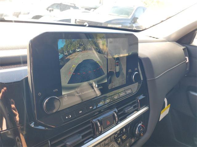 new 2025 Nissan Pathfinder car, priced at $34,670