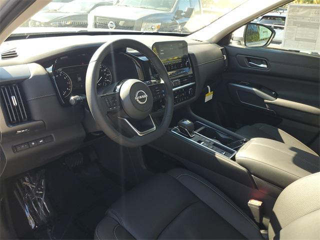new 2025 Nissan Pathfinder car, priced at $34,670
