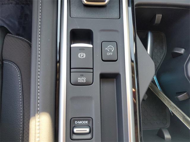 new 2025 Nissan Pathfinder car, priced at $34,670