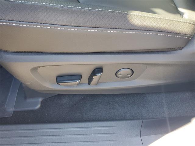 new 2025 Nissan Pathfinder car, priced at $34,670