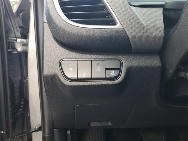 used 2024 Kia Seltos car, priced at $21,057