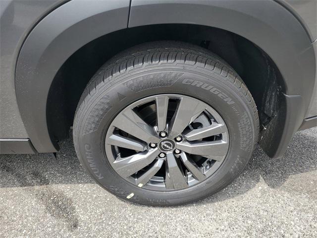 new 2025 Nissan Pathfinder car, priced at $39,053