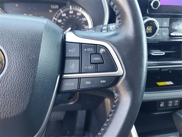 used 2023 Toyota Highlander car, priced at $33,775