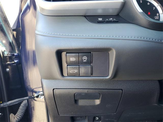 used 2023 Toyota Highlander car, priced at $33,775