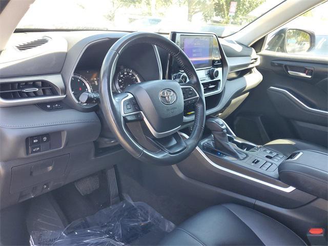 used 2023 Toyota Highlander car, priced at $33,775