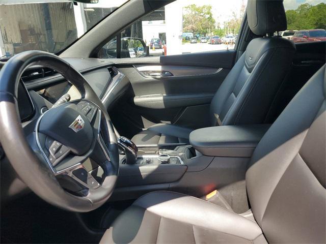 used 2022 Cadillac XT5 car, priced at $25,991