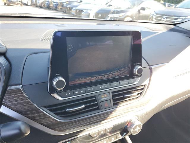 used 2022 Nissan Altima car, priced at $21,114