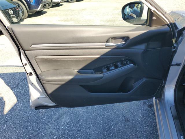 used 2022 Nissan Altima car, priced at $21,114