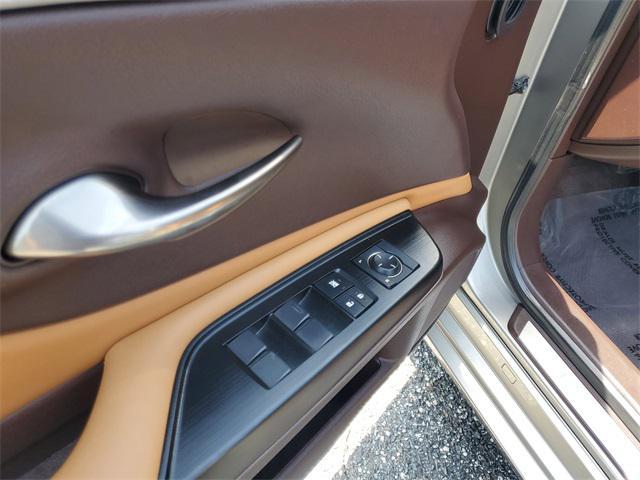 used 2020 Lexus ES 350 car, priced at $29,893