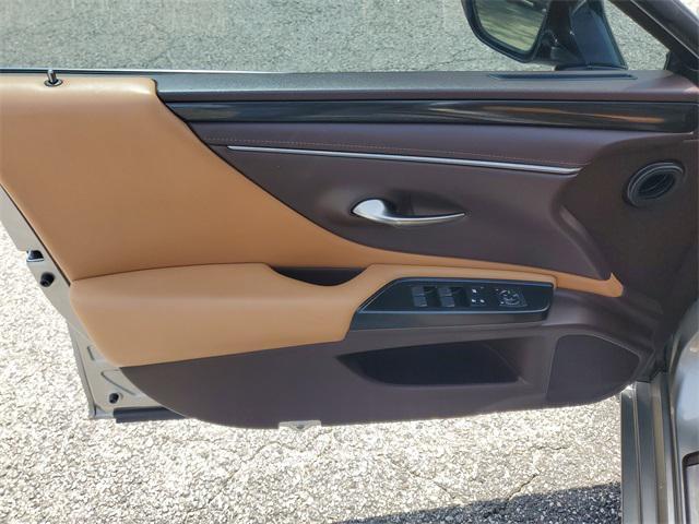 used 2020 Lexus ES 350 car, priced at $29,893
