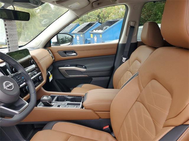 new 2025 Nissan Pathfinder car, priced at $42,418