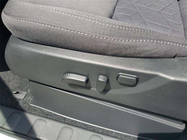 new 2025 Nissan Frontier car, priced at $36,043