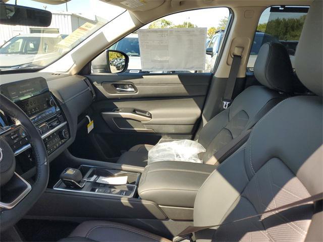 new 2025 Nissan Pathfinder car, priced at $42,730