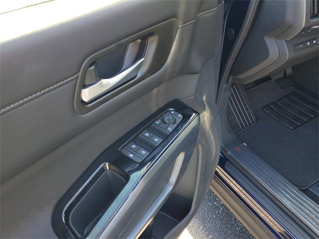 new 2025 Nissan Pathfinder car, priced at $34,185