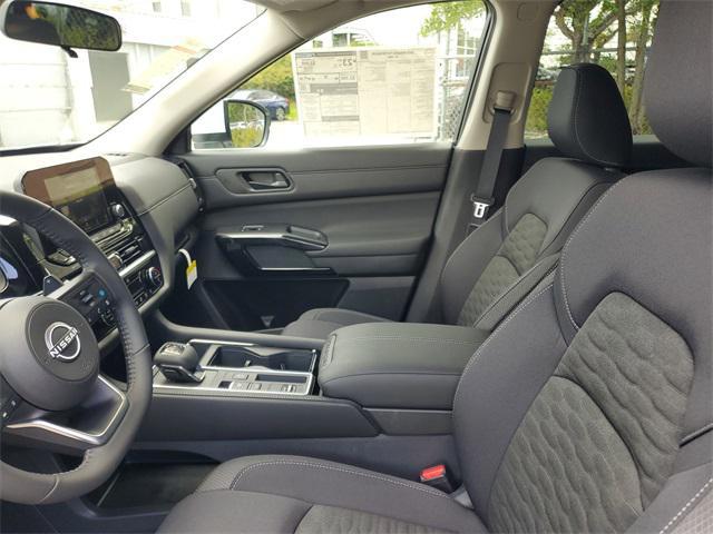 new 2025 Nissan Pathfinder car, priced at $35,294