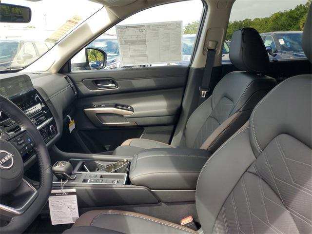 new 2025 Nissan Pathfinder car, priced at $42,488