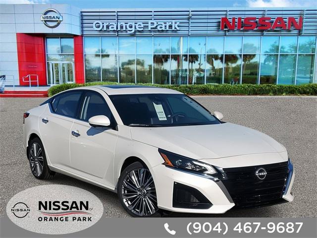 new 2025 Nissan Altima car, priced at $34,338