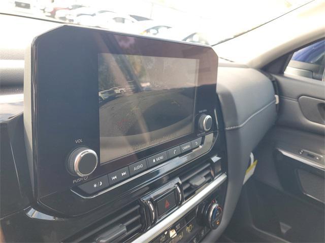 new 2025 Nissan Pathfinder car, priced at $33,541