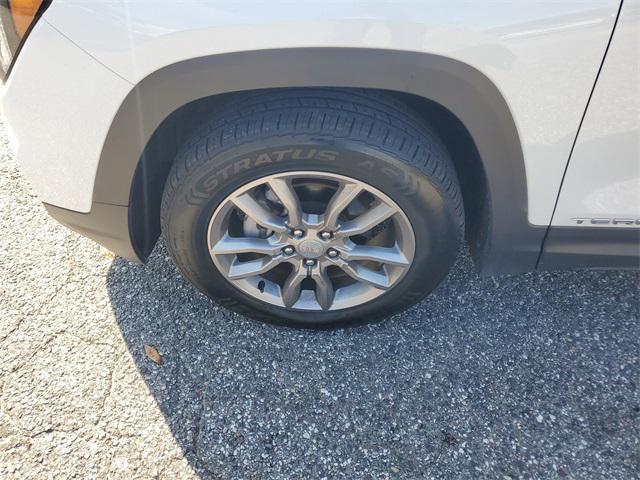 used 2024 GMC Terrain car, priced at $20,400