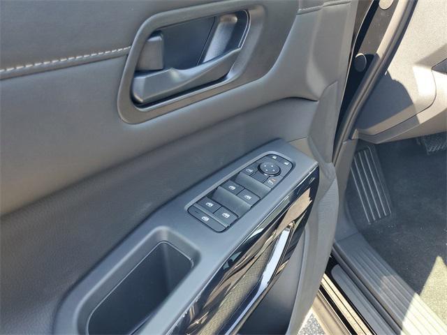 new 2025 Nissan Pathfinder car, priced at $34,329