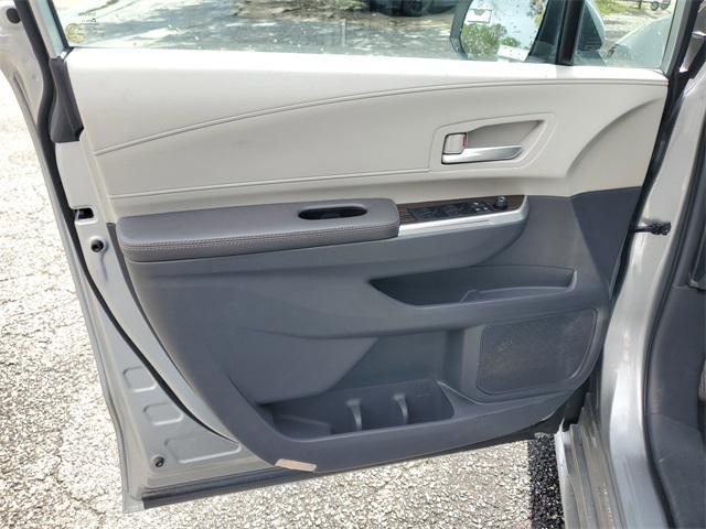 used 2024 Toyota Sienna car, priced at $39,505