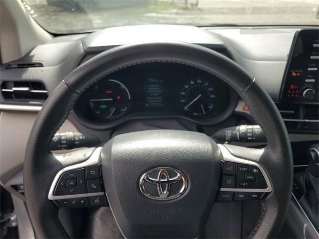 used 2024 Toyota Sienna car, priced at $39,505