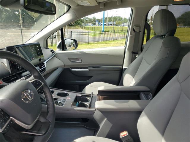 used 2024 Toyota Sienna car, priced at $39,505