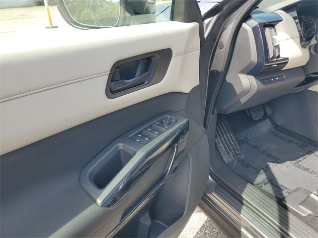 new 2025 Nissan Pathfinder car, priced at $39,633
